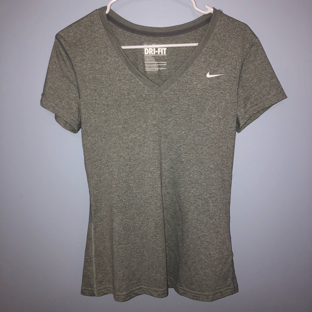 Nike short sleeve shirt